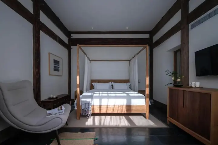 Хуаншань: Huanghsan SU House