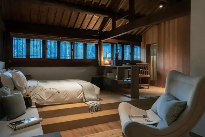 Хуаншань: Huanghsan SU House