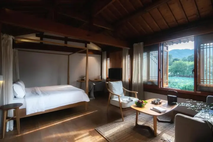 Хуаншань: Huanghsan SU House