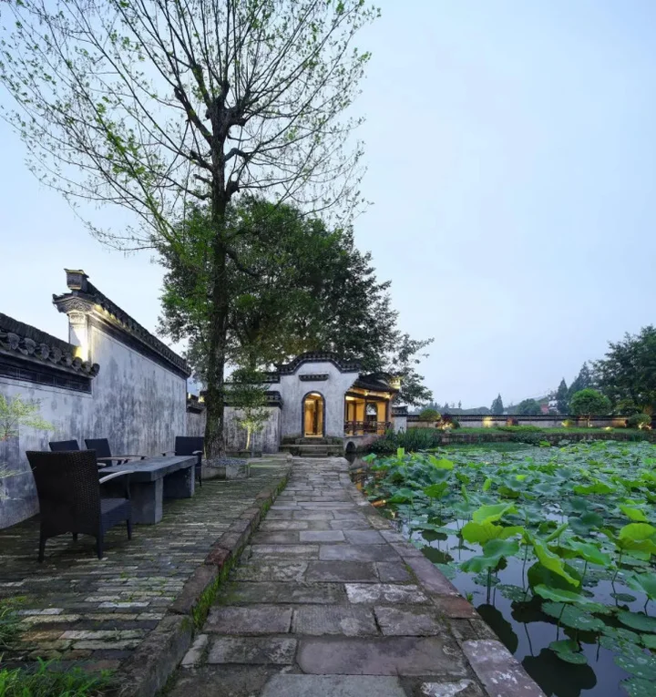 Хуаншань: Huanghsan SU House