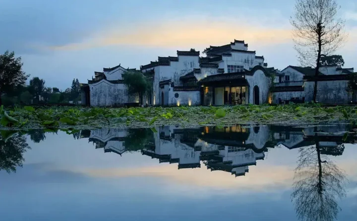Хуаншань: Huanghsan SU House