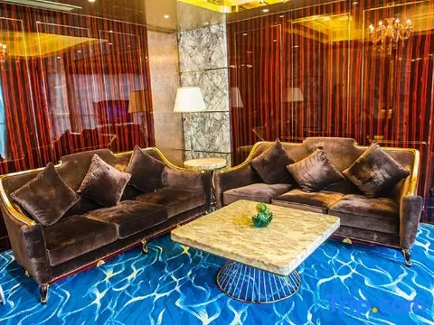 Наньтун: Zhongyang Goldnugget Hotel
