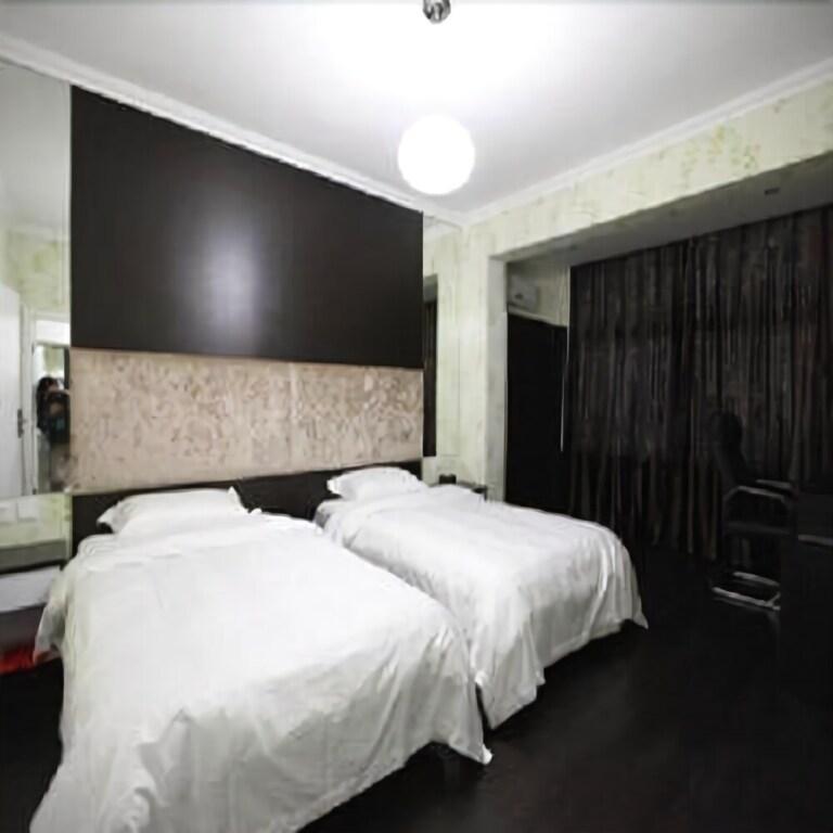 Шэньян: 5CM Holiday Hotel