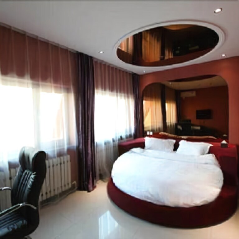 Шэньян: 5CM Holiday Hotel