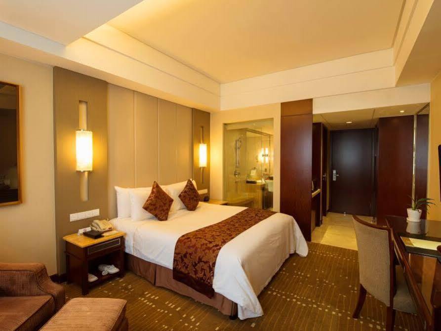 Шанхай: Yuehua Hotel