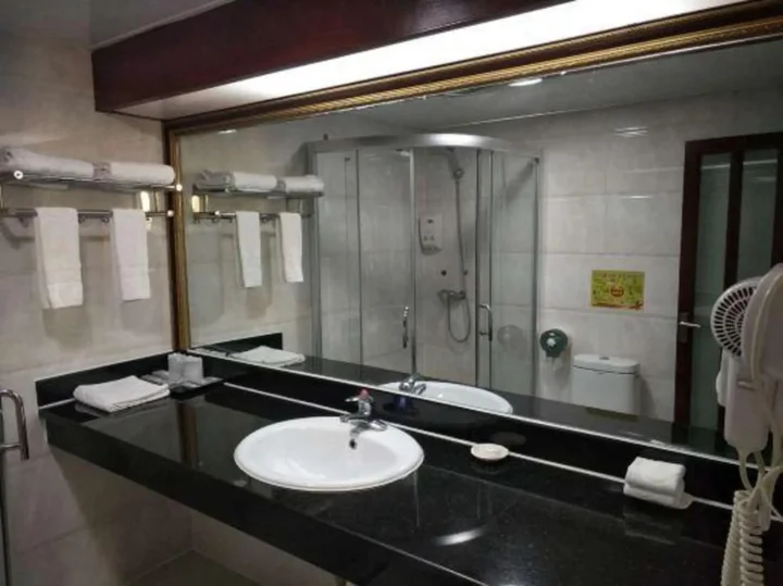 Гуйлинь: Sunshine Business Hotel