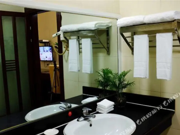 Гуйлинь: Sunshine Business Hotel