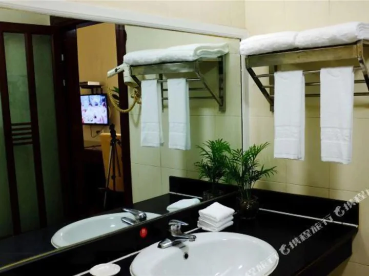 Гуйлинь: Sunshine Business Hotel