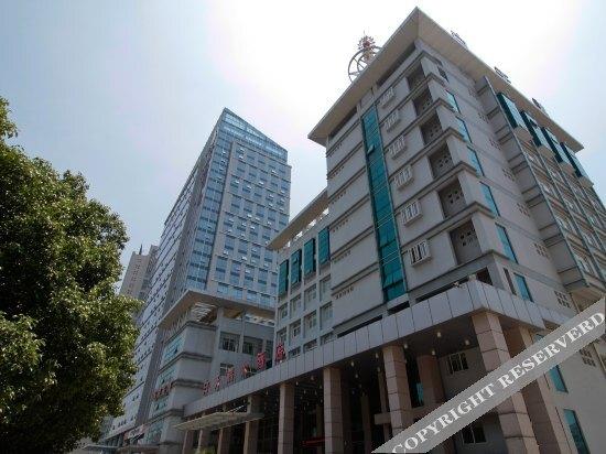 Луань: White Swan International Hotel
