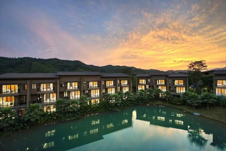Хойчжоу: Nankun Shanju Hot Spring Resort