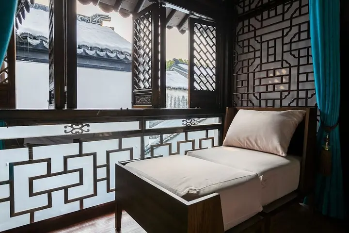 Цзиньцзэ: Stay in joy Tongyintang Tongli