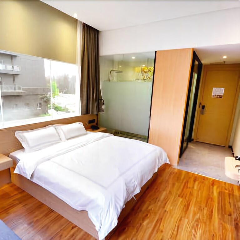 Ухань: Xingwei Hostel
