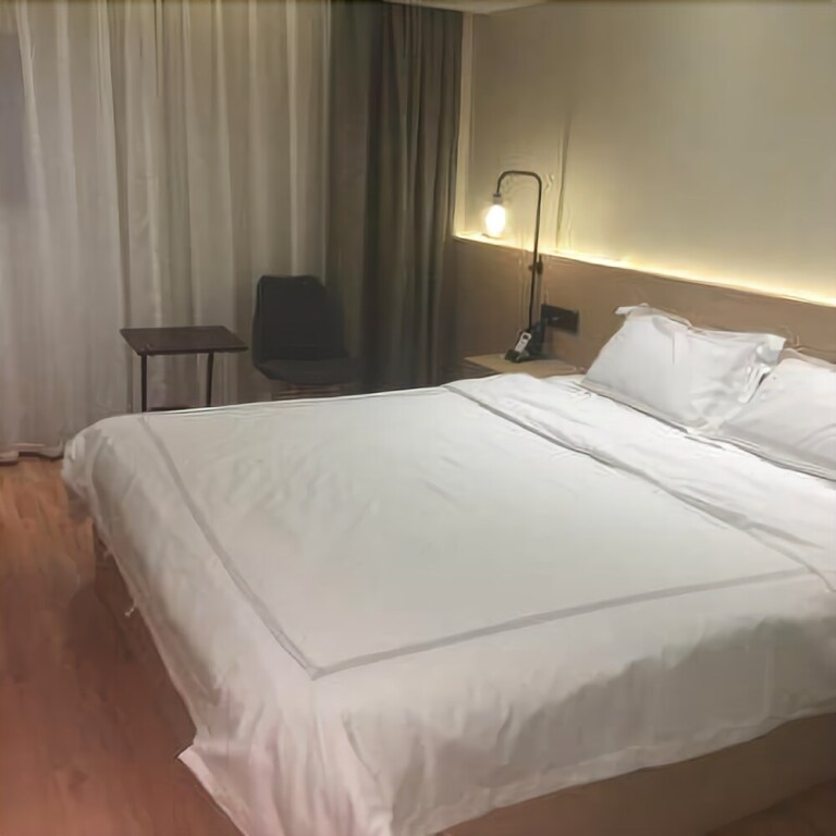 Ухань: Xingwei Hostel