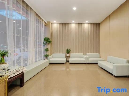 Гуйлинь: Thank You Inn (Guilin Railway Station)
