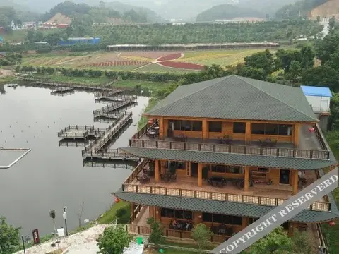 Цзеян: 揭阳望天湖假日酒店