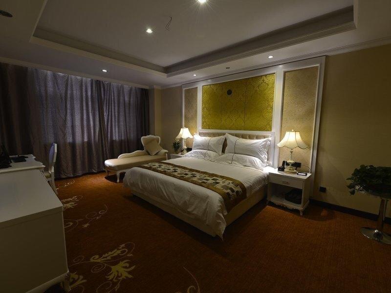 Голмуд: Huang He  International   Hotel
