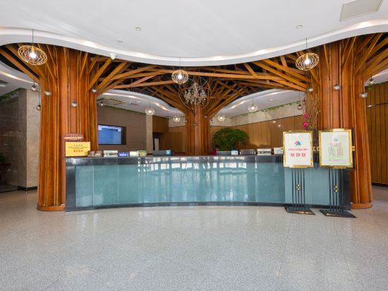 Цюйчжоу: Liqun Business Hotel