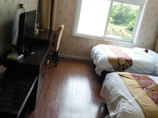 Вэйнань: Yuwenquan Hotel
