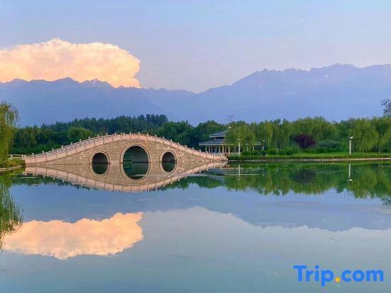 Вэйнань: Yuwenquan Hotel