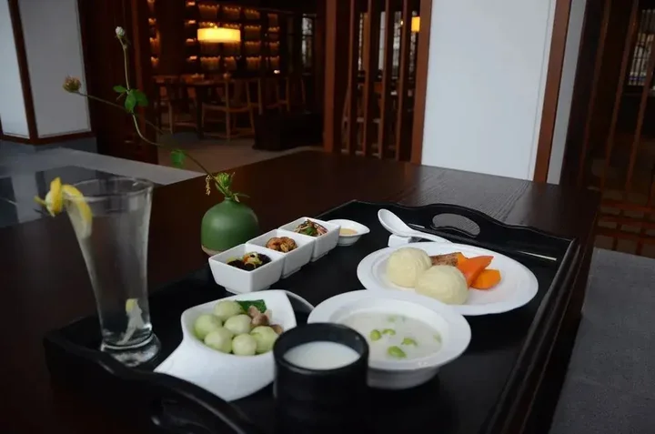 Чжоушань: Putuoshan Ruyige Junlan Guest House