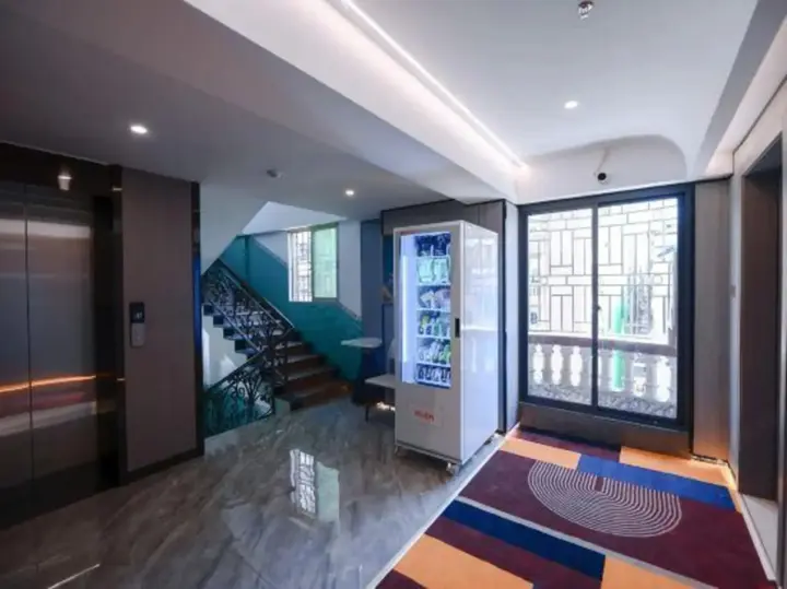 Шэньчжэнь: Jiayun Hotel (Shenzhen Longhua subway station store)