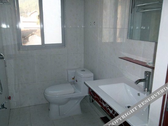 Лишуй: Brother-Sister Home Hotel