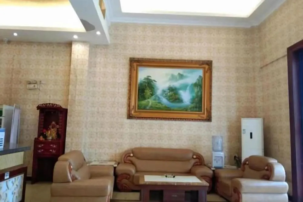 Цзеян: Huayue Business Hotel