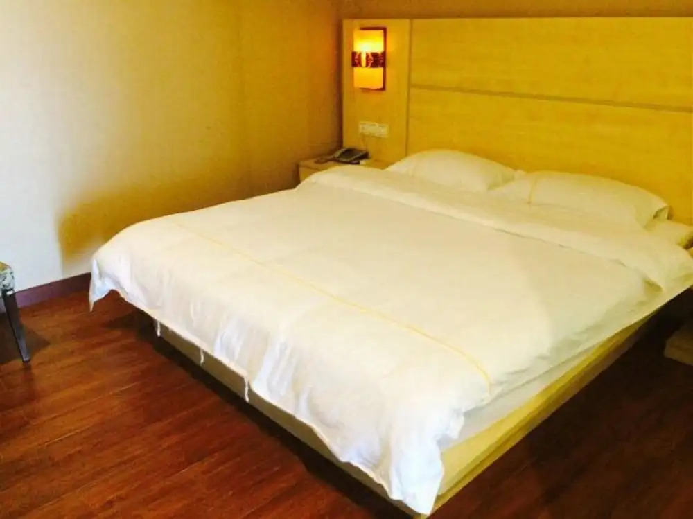 Цзеян: Huayue Business Hotel