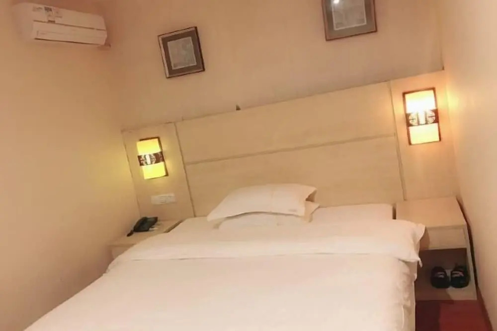 Цзеян: Huayue Business Hotel