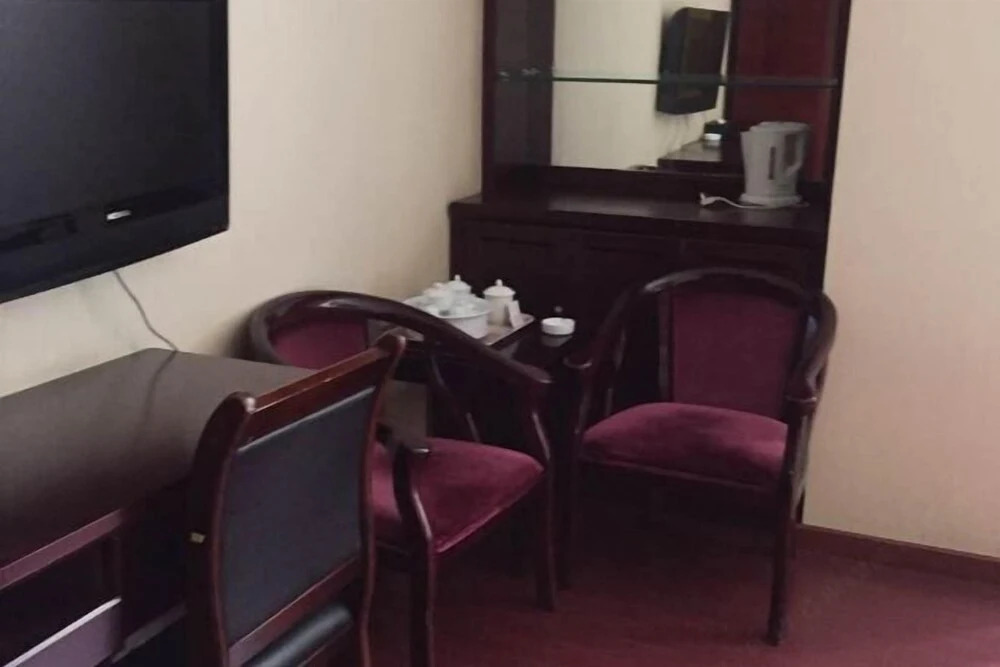 Цзеян: Huayue Business Hotel