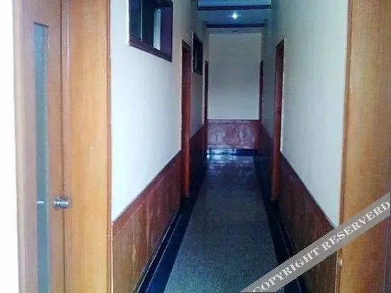 Цзинин: Rufeng Hotel