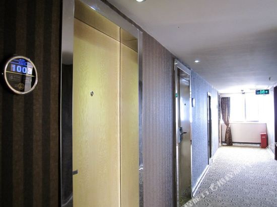 Чунцзо: Jinxiang Hotel