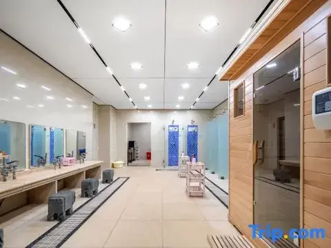 Наньян: Xiushuiwan Business Hotel
