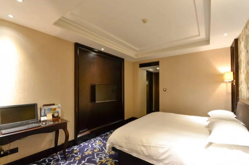 Лишуй: New World Hotel (Lishui High-speed Railway Station Wandi Square Store)