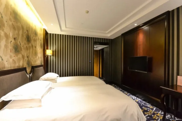 Лишуй: New World Hotel (Lishui High-speed Railway Station Wandi Square Store)