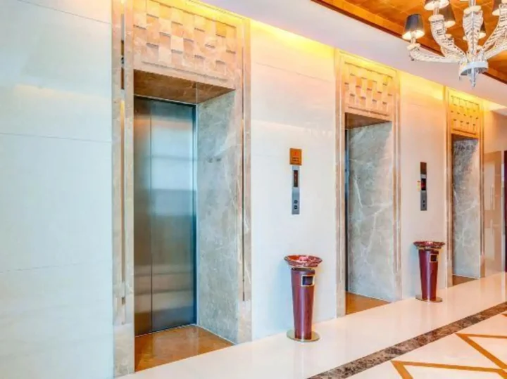 Лянфан: Yanda Guobin Hotel