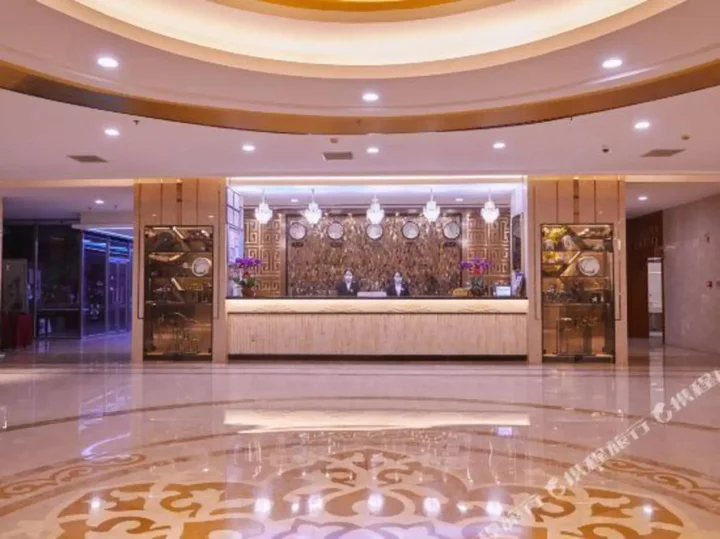 Лянфан: Yanda Guobin Hotel