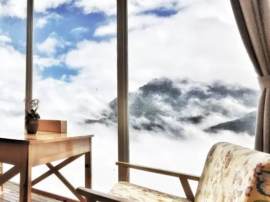 A place to watch the sunrise over the sea of clouds and terraces — фото 4