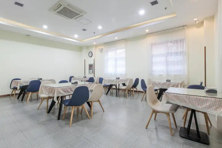 Ухань: HanTing Hotel (Wuhan Hankou Railway Station)
