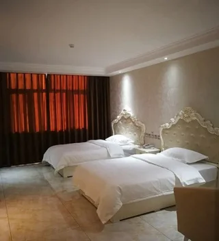 Тунляо: Super 8 Hotel (Tongliao Affiliated Hospital)