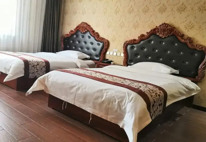 Тунляо: Super 8 Hotel (Tongliao Affiliated Hospital)