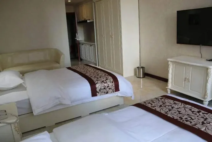 Тунляо: Super 8 Hotel (Tongliao Affiliated Hospital)