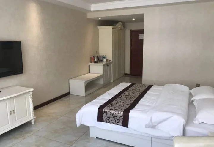 Тунляо: Super 8 Hotel (Tongliao Affiliated Hospital)