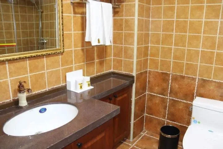 Тунляо: Super 8 Hotel (Tongliao Affiliated Hospital)