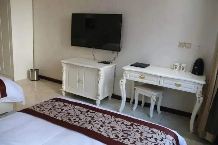 Тунляо: Super 8 Hotel (Tongliao Affiliated Hospital)