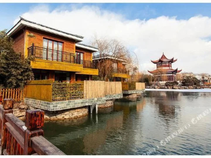 Линьи: Zhisheng Hot Spring Guest Reception Center (Zhisheng Hot Spring Resort No.1 Building)
