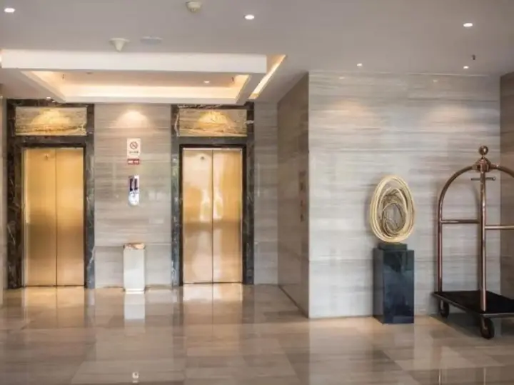 Эньши: Bowei Select Hotel