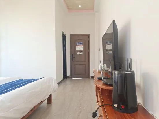 Пучжэхэй: Home on the Cloud, Sky Land, Lake View B&B