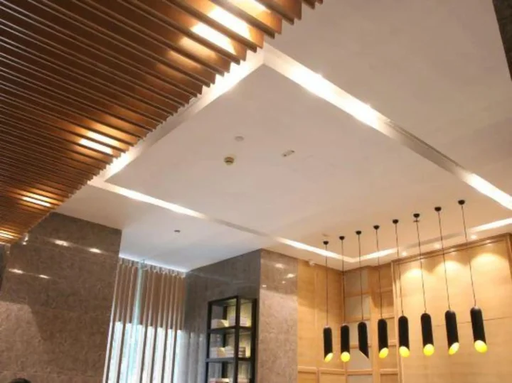 Уху: Earl Holiday Inn (Wuhu High speed Railway Station Tianmenshan Road Subway Station Store)
