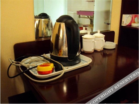 Дежоу: Runtong Express Hotel